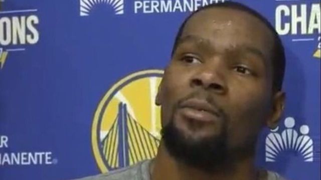 Watch: Durant patiently waits for cameramen fight to end