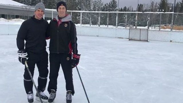Crosby practiced with Quebec teen at outdoor rink on bye week