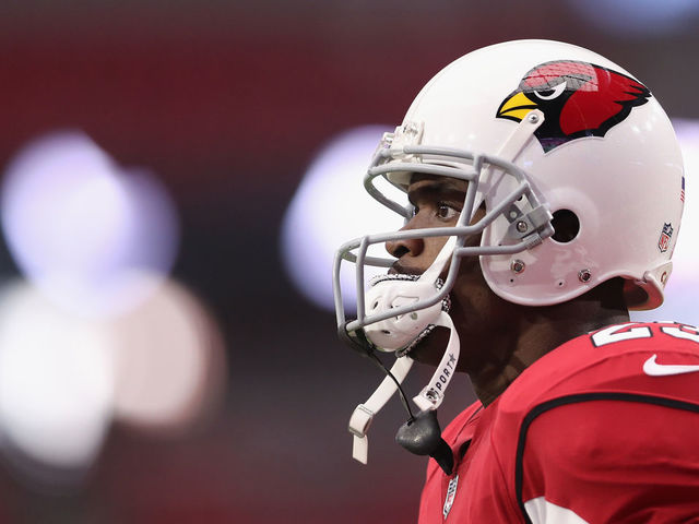 GLENDALE, AZ - NOVEMBER 26: Running back Adrian Peterson #23 of the Arizona Cardinals warms up before the NFL game against the Jacksonville Jaguars at the University of Phoenix Stadium on November 26, 2017 in Glendale, Arizona. The Cardinals defeated the Jaguars 27-24.