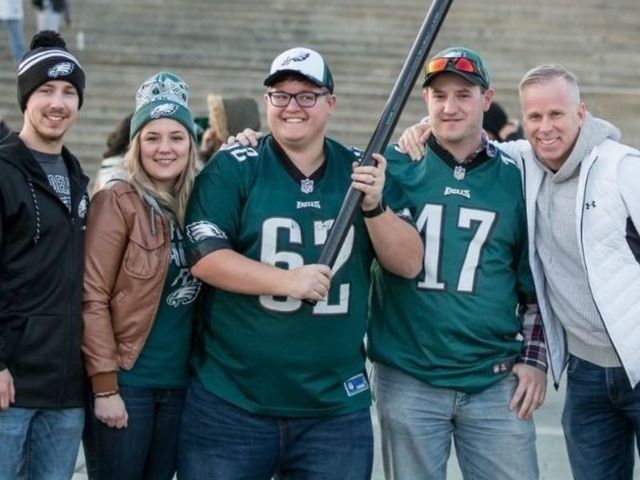 Comedian Gerry Dee gets the pulse in Philly, Boston ahead of Super Bowl LII