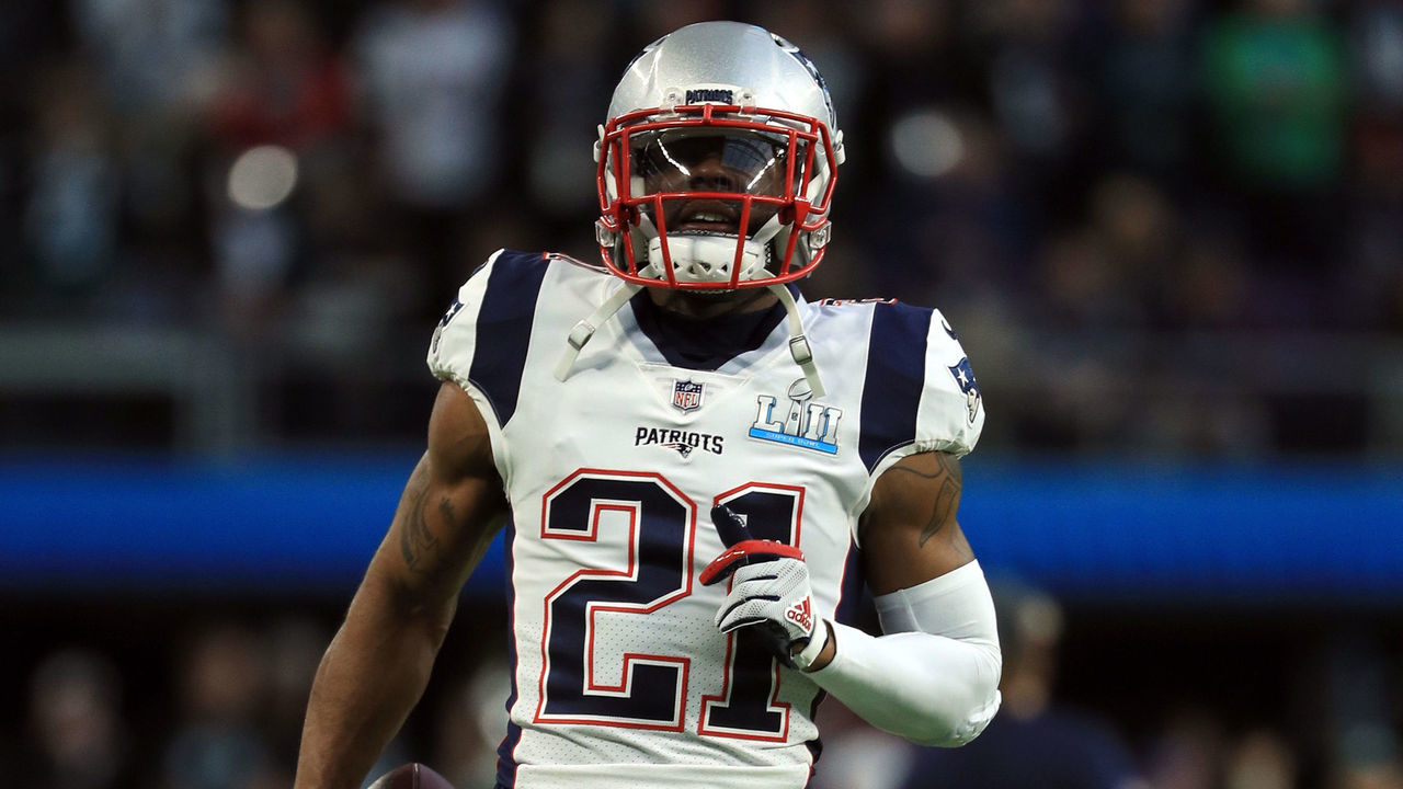 MINNEAPOLIS, MN - FEBRUARY 04: Malcolm Butler #21 of the New England Patriots warms up prior to Super Bowl LII against the Philadelphia Eagles at U.S. Bank Stadium on February 4, 2018 in Minneapolis, Minnesota.