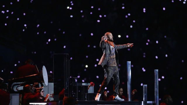 MINNEAPOLIS, MN - FEBRUARY 04: Justin Timberlake performs during the Pepsi Super Bowl LII Halftime Show at U.S. Bank Stadium on February 4, 2018 in Minneapolis, Minnesota.