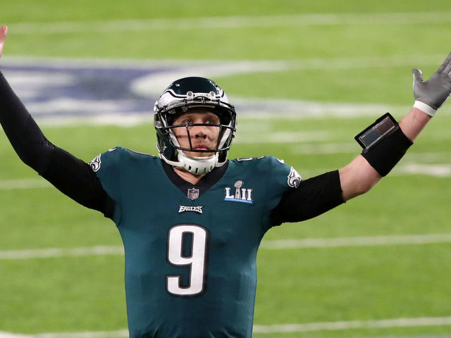 MINNEAPOLIS, MN - FEBRUARY 04: Nick Foles #9 of the Philadelphia Eagles celebrates his 11-yard touchdown pass to Zach Ertz #86 (not pictured) during the fourth quarter against the Philadelphia Eagles in Super Bowl LII at U.S. Bank Stadium on February 4, 2018 in Minneapolis, Minnesota.