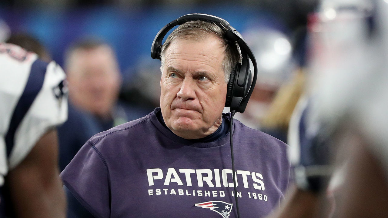 MINNEAPOLIS, MN - FEBRUARY 04: Head coach Bill Belichick of the New England Patriots looks on against the Philadelphia Eagles during the first quarter in Super Bowl LII at U.S. Bank Stadium on February 4, 2018 in Minneapolis, Minnesota.
