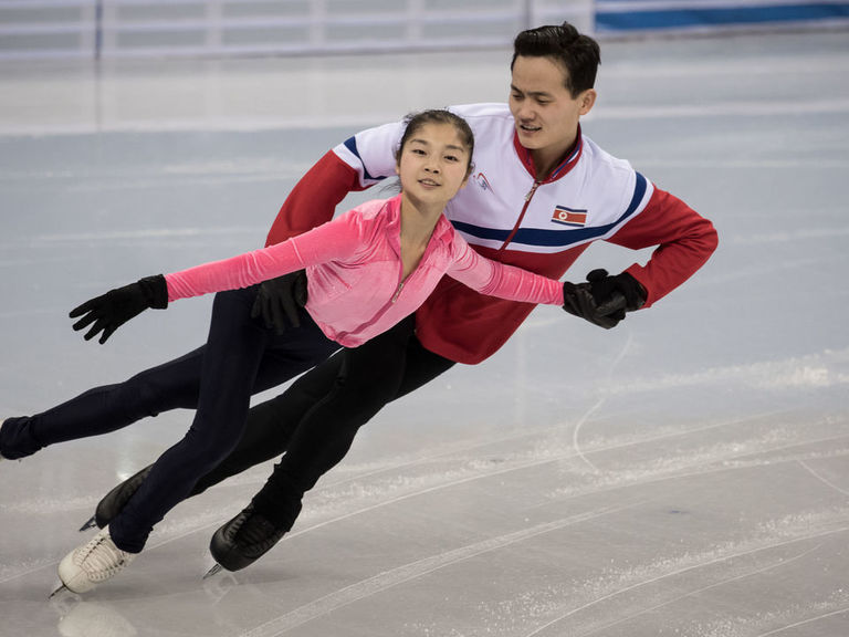 North, South Korea share the ice in figure skating