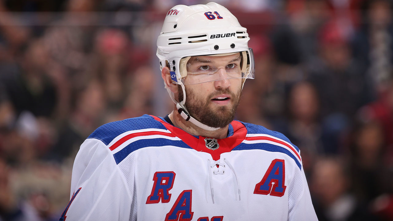 GLENDALE, AZ - JANUARY 06: Rick Nash #61 of the New York Rangers during the first period of the NHL game against the Arizona Coyotes at Gila River Arena on January 6, 2018 in Glendale, Arizona.