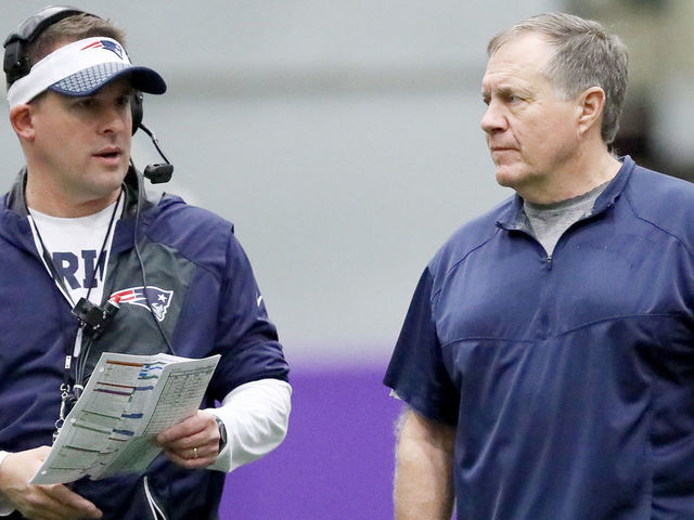 EDEN PRAIRIE, MN - FEBRUARY 02: Offensive coordinator Josh McDaniels and head coach Bill Belichick of the New England Patriots talks during the New England Patriots practice on February 2, 2018 at Winter Park in Eden Prairie, Minnesota. The New England Patriots will play the Philadelphia Eagles in Super Bowl LII on February 4.