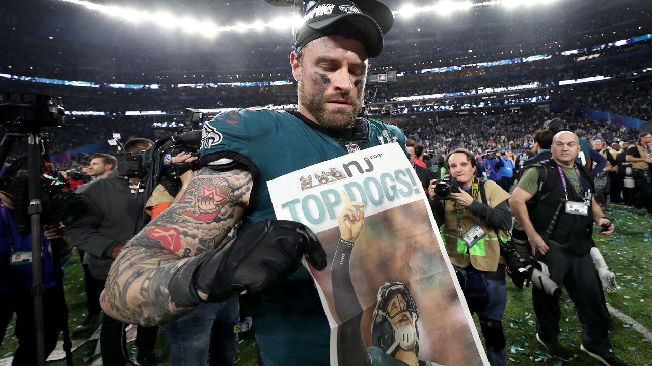 MINNEAPOLIS, MN - FEBRUARY 04: Chris Long #56 of the Philadelphia Eagles celebrates after defeating the New England Patriots 41-33 in Super Bowl LII at U.S. Bank Stadium on February 4, 2018 in Minneapolis, Minnesota.