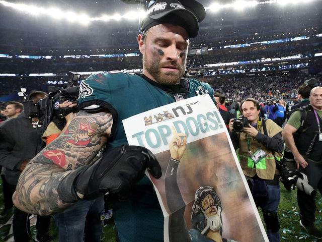 MINNEAPOLIS, MN - FEBRUARY 04: Chris Long #56 of the Philadelphia Eagles celebrates after defeating the New England Patriots 41-33 in Super Bowl LII at U.S. Bank Stadium on February 4, 2018 in Minneapolis, Minnesota.