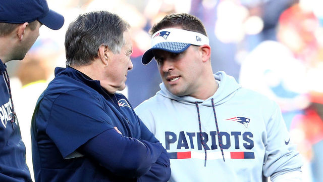 FOXBOROUGH, MA - JANUARY 21: Head coach Bill Belichick of the New England Patriots talks with offensive coordinator Josh McDaniels before the AFC Championship Game against the Jacksonville Jaguars at Gillette Stadium on January 21, 2018 in Foxborough, Massachusetts.