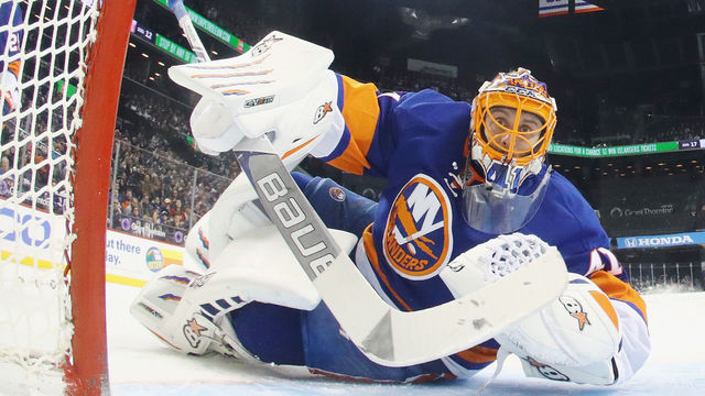 NEW YORK, NY - DECEMBER 04: Jaroslav Halak #41 of the New York Islanders keeps his eyes on the puck during the second period against the Detroit Red Wings at the Barclays Center on December 4, 2016 in the Brooklyn borough of New York City.