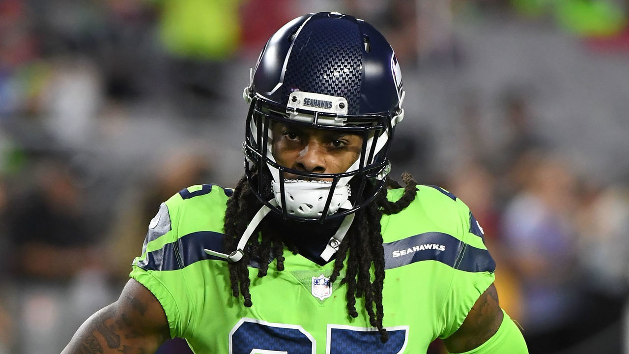 GLENDALE, AZ - NOVEMBER 09: Cornerback Richard Sherman #25 of the Seattle Seahawks stands on the field prior to the NFL game against the Arizona Cardinals at University of Phoenix Stadium on November 9, 2017 in Glendale, Arizona.