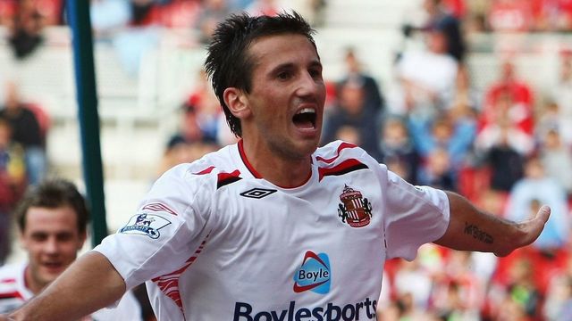 MIDDLESBROUGH, UNITED KINGDOM - SEPTEMBER 22: Liam Miller of Sunderland celebrates his goal during the Barclays Premier League match between Middlesbrough and Sunderland at the Riverside on September 22, 2007 in Middlesbrough, England.