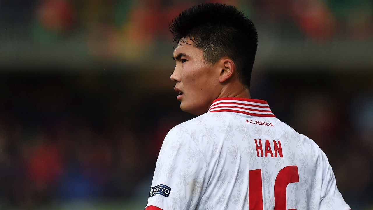 TERNI, ITALY - NOVEMBER 26: Kwang Song Han of Perugia looks on during the Serie A match between Ternana Calcio and AC Perugia at Stadio Libero Liberati on November 26, 2017 in Terni, Italy.