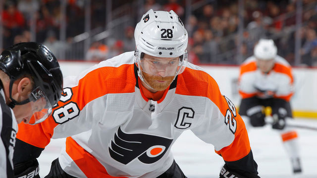 NEWARK, NJ - FEBRUARY 01: Claude Giroux #28 of the Philadelphia Flyers in action against the New Jersey Devils on February 1, 2018 at Prudential Center in Newark, New Jersey. The Devils defeated the Flyers 4-3.