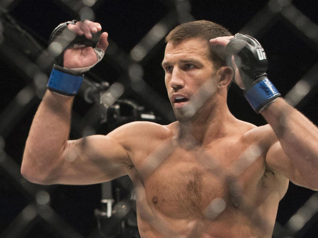 Rockhold eyeing rubber match with Bisping at 205 pounds