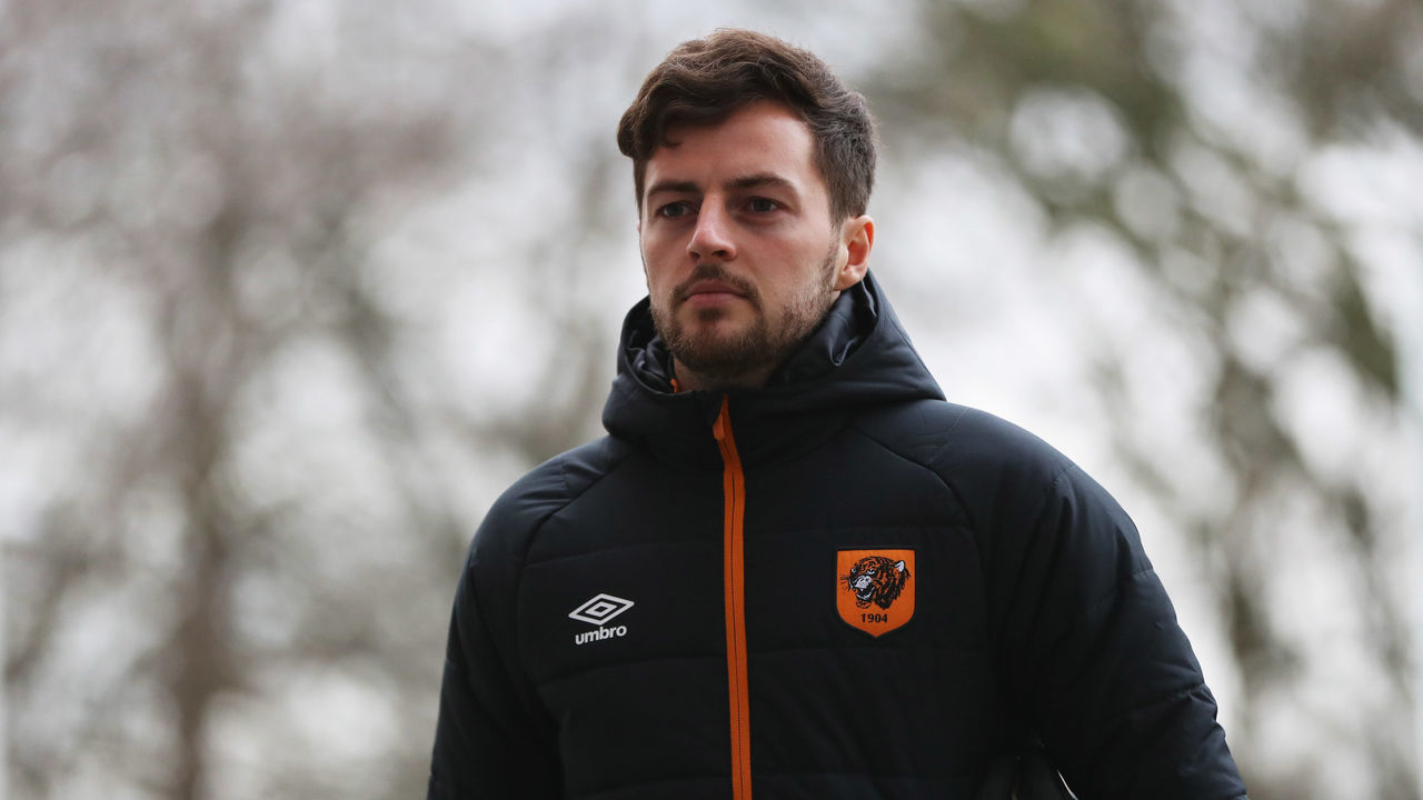HULL, ENGLAND - DECEMBER 10: Ryan Mason of Hull City arrives prior to during the Premier League match between Hull City and Crystal Palace at KCOM Stadium on December 10, 2016 in Hull, England.