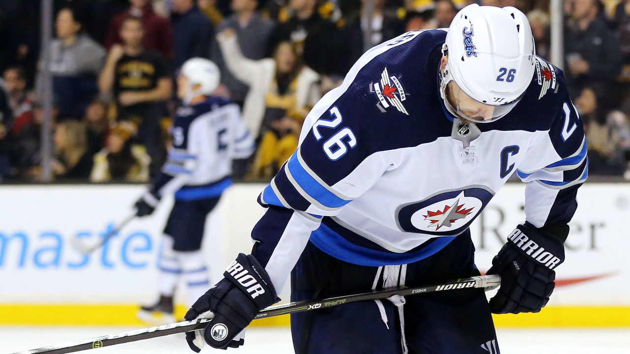 BOSTON, MA - DECEMBER 21: Blake Wheeler #26 of the Winnipeg Jets reacts during the third period against the Boston Bruins at TD Garden on December 21, 2017 in Boston, Massachusetts. The Bruins defeat the Jets 2-1 in a shoot out.