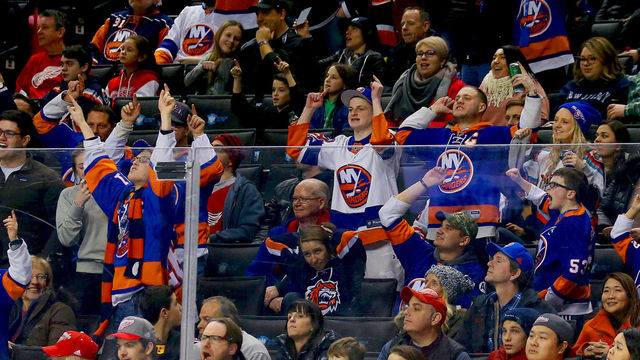 Islanders fans raising money for 'Snow Must Go' billboard