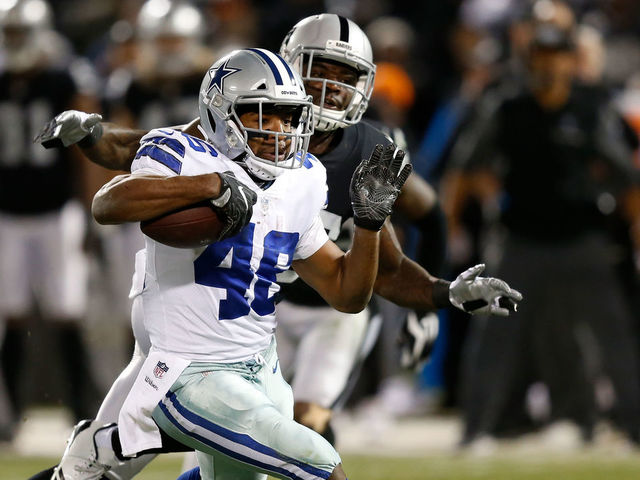OAKLAND, CA - DECEMBER 17: Alfred Morris #46 of the Dallas Cowboys runs with the ball against the Oakland Raiders during their NFL game at Oakland-Alameda County Coliseum on December 17, 2017 in Oakland, California.