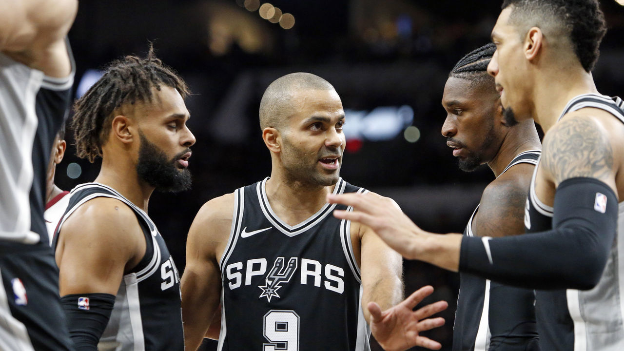 SAN ANTONIO,TX - JANUARY 23 : Tony Parker #9 of the San Antonio Spurs gives instruction to teammates during the game against the Cleveland Cavaliers at AT&T Center on January 23, 2018 in San Antonio, Texas. NOTE TO USER: User expressly acknowledges and agrees that , by downloading and or using this photograph, User is consenting to the terms and conditions of the Getty Images License Agreement.