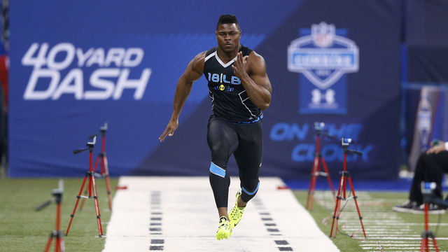 INDIANAPOLIS, IN - FEBRUARY 24: Former Buffalo linebacker Khalil Mack runs the 40-yard dash during the 2014 NFL Combine at Lucas Oil Stadium on February 24, 2014 in Indianapolis, Indiana.