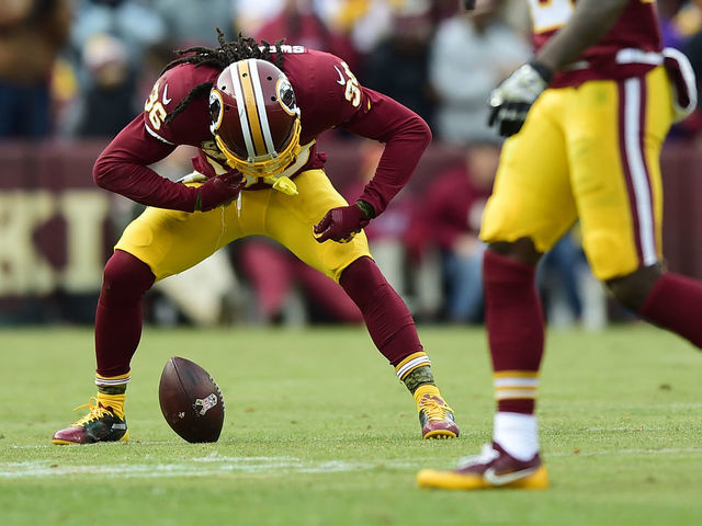 LANDOVER, MD - NOVEMBER 12: Free safety D.J. Swearinger #36 of the Washington Redskins celebrates after an interception during the fourth quarter against the Minnesota Vikings at FedExField on November 12, 2017 in Landover, Maryland.