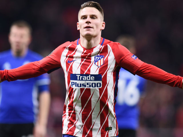 MADRID, SPAIN - FEBRUARY 22: Kevin Gameiro of Athletico Madrid celebrates scoring the first goal during UEFA Europa League Round of 32 match between Atletico Madrid and FC Copenhagen at the Wanda Metropolitano on February 22, 2018 in Madrid, Spain.