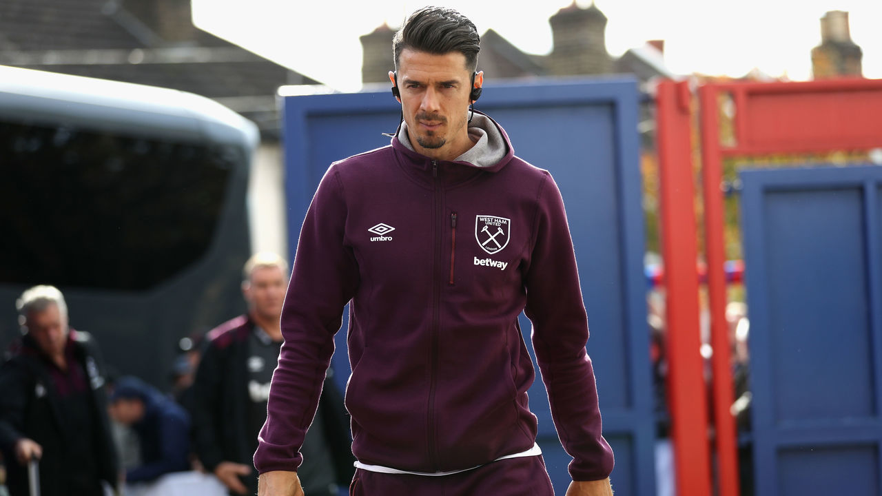 LONDON, ENGLAND - OCTOBER 28: Jose Fonte of West Ham United arrives at the stadium prior to the Premier League match between Crystal Palace and West Ham United at Selhurst Park on October 28, 2017 in London, England.