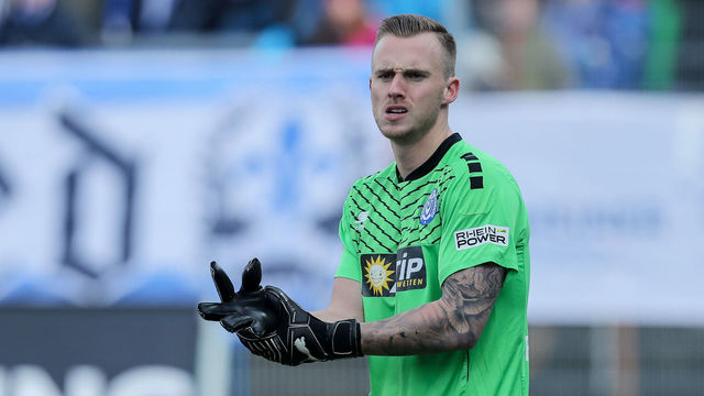 DARMSTADT, GERMANY - FEBRUARY 04: Goalkeeper Mark Flekken of Duisburg looks on during the Second Bundesliga match between SV Darmstadt 98 and MSV Duisburg at Merck-Stadion am Boellenfalltor on February 4, 2018 in Darmstadt, Germany.