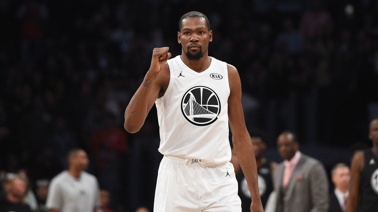 LOS ANGELES, CA - FEBRUARY 18: Kevin Durant #35 of Team LeBron James celebrates during the NBA All-Star Game 2018 at Staples Center on February 18, 2018 in Los Angeles, California.