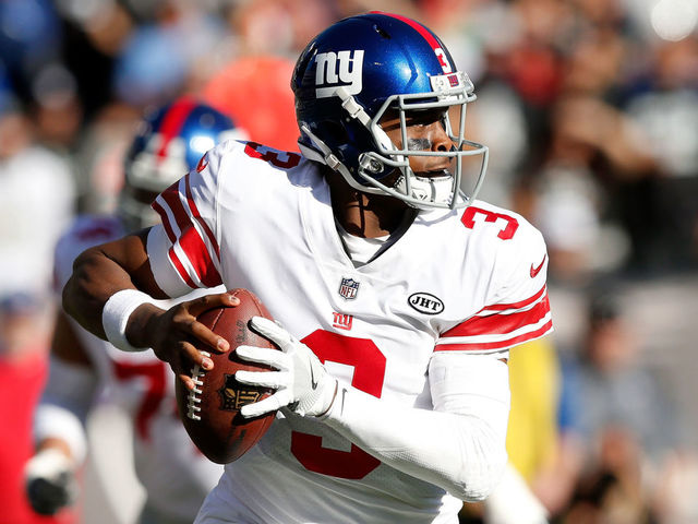 OAKLAND, CA - DECEMBER 03: Geno Smith #3 of the New York Giants looks to pass against the Oakland Raiders during their NFL game at Oakland-Alameda County Coliseum on December 3, 2017 in Oakland, California.