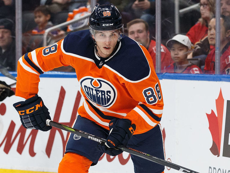 Oilers trade Brandon Davidson to Islanders for draft pick | theScore.com