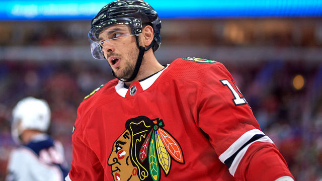 CHICAGO, IL - SEPTEMBER 23: Chicago Blackhawks center Artem Anisimov (15) looks on in the first period during a Preseason game between the Chicago Blackhawks and the Columbus Blue Jackets on September 23, 2017, at the United Center in Chicago, IL.