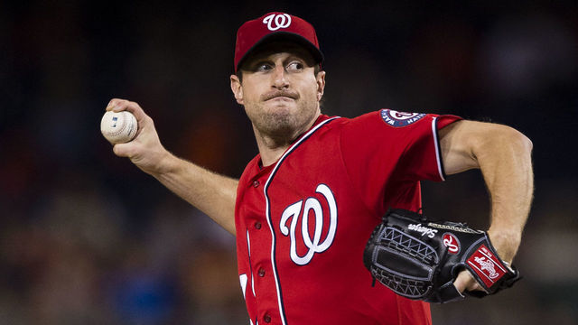 WASHINGTON, DC - SEPTEMBER 30: Starting pitcher Max Scherzer #31 of the Washington Nationals pitches in the first inning against the Pittsburgh Pirates at Nationals Park on September 30, 2017 in Washington, DC.