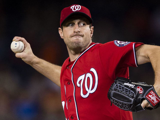 WASHINGTON, DC - SEPTEMBER 30: Starting pitcher Max Scherzer #31 of the Washington Nationals pitches in the first inning against the Pittsburgh Pirates at Nationals Park on September 30, 2017 in Washington, DC.