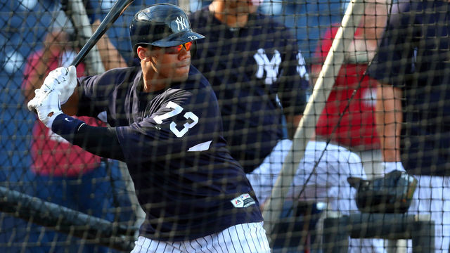 Russell Wilson slugs 6 HRs in BP, impresses new Yankees teammates