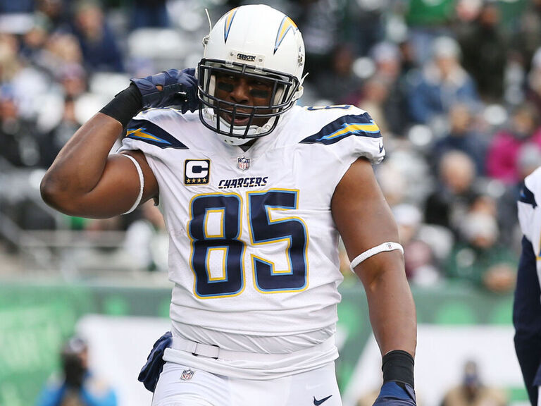 Gates among semifinalists for Pro Football Hall of Fame's 2024 class