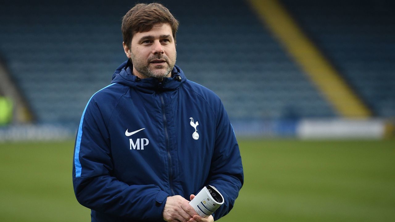 Tottenham Hotspur's Argentinian head coach Mauricio Pochettino checks out the conditions ahead of the English FA Cup fifth round football match between Rochdale and Tottenham Hotspur at the Crown Oil Arena in Rochdale, north west England on February 18, 2018. / AFP PHOTO / Oli SCARFF /