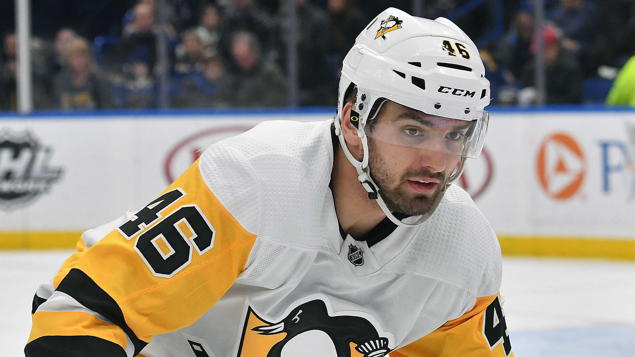 ST. LOUIS, MO - FEBRUARY 11: Pittsburgh Penguins center Zach Aston-Reese (46) during a NHL game between the Pittsburgh Penguins and the St. Louis Blues on February 11, 2018, at Scottrade Center, St. Louis, MO. Pittsburgh won, 4-1.