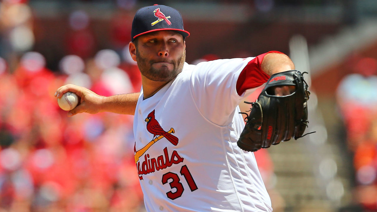 ST. LOUIS, MO - JULY 9: Lance Lynn #31 of the St. Louis Cardinals delivers a pitch against the New York Mets in the second inning at Busch Stadium on July 9, 2017 in St. Louis, Missouri.