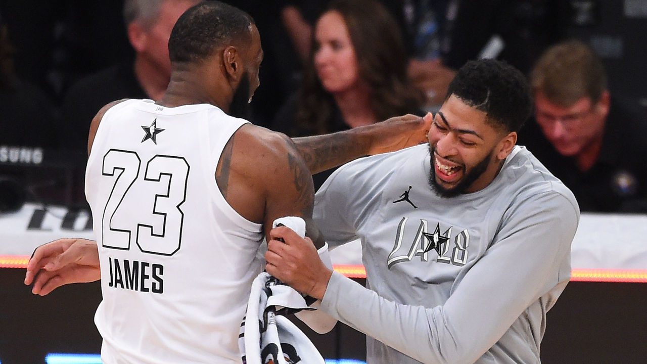 LOS ANGELES, CA - FEBRUARY 18: LeBron James #23 and Anthony Davis #23 of Team LeBron celebrate after winning the NBA All-Star Game 2018 at Staples Center on February 18, 2018 in Los Angeles, California.