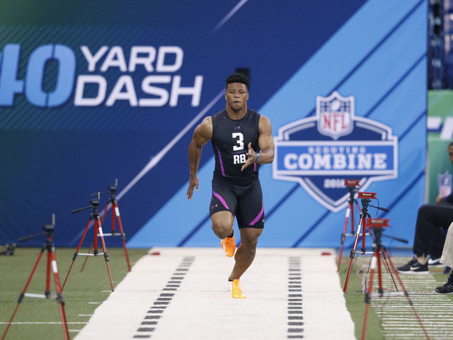 INDIANAPOLIS, IN - MARCH 02: Penn State running back Saquon Barkley runs the 40-yard dash during the 2018 NFL Combine at Lucas Oil Stadium on March 2, 2018 in Indianapolis, Indiana.