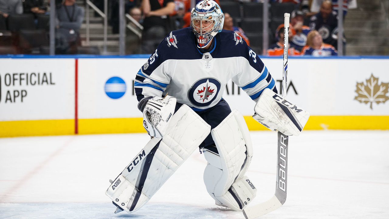 EDMONTON, AB - OCTOBER 09: Goaltender Steve Mason #35 of the Winnipeg Jets warms up before playing the Edmonton Oilers at Rogers Place on October 9, 2017 in Edmonton, Canada.