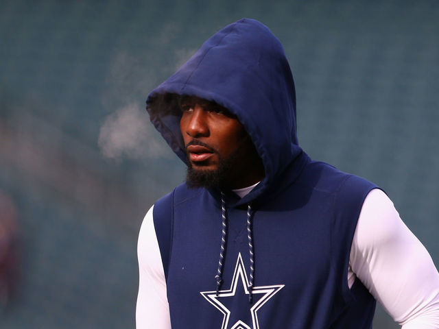 PHILADELPHIA, PA - DECEMBER 31: Wide receiver Dez Bryant #88 of the Dallas Cowboys looks on during warmups before playing against the Philadelphia Eagles at Lincoln Financial Field on December 31, 2017 in Philadelphia, Pennsylvania.