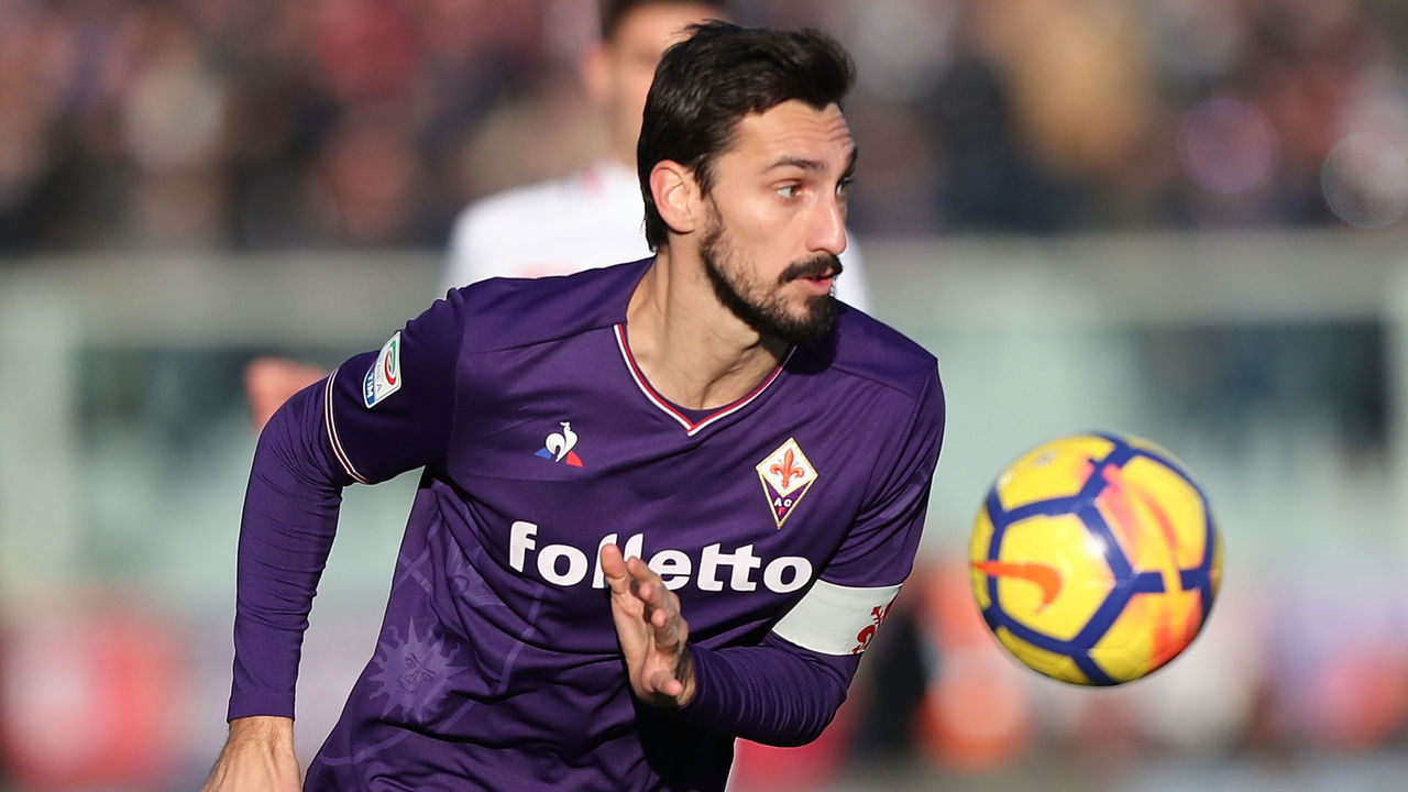 FLORENCE, ITALY - DECEMBER 17: Davide Astori of ACF Fiorentina in action during the Serie A match betweenACF Fiorentina and Genoa CFC at Stadio Artemio Franchi on December 17, 2017 in Florence, Italy.