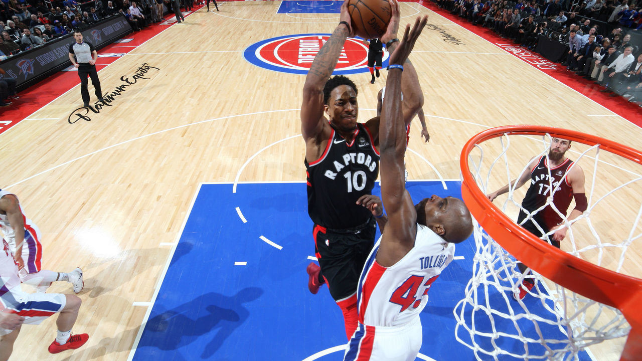 AUBURN HILLS, MI - MARCH 7: DeMar DeRozan #10 of the Toronto Raptors drives to the basket against the Detroit Pistons on March 7, 2018 at The Palace of Auburn Hills in Auburn Hills, Michigan. NOTE TO USER: User expressly acknowledges and agrees that, by downloading and/or using this photograph, User is consenting to the terms and conditions of the Getty Images License Agreement. Mandatory Copyright Notice: Copyright 2018 NBAE