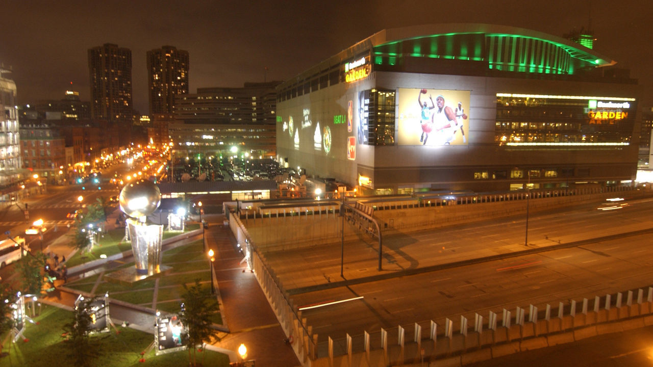 BOSTON - JUNE 5: An exterior shot of the TD Banknorth Garden during Game One of the 2008 NBA Finals at The TD Banknorth Garden on June 5, 2008 in Boston, Massachusetts. NOTE TO USER:User expressly acknowledges and agrees that, by downloading and/or using this Photograph, user is consenting to the terms and conditions of the Getty Images License Agreement. Mandatory Copyright Notice: Copyright 2008 NBAE
