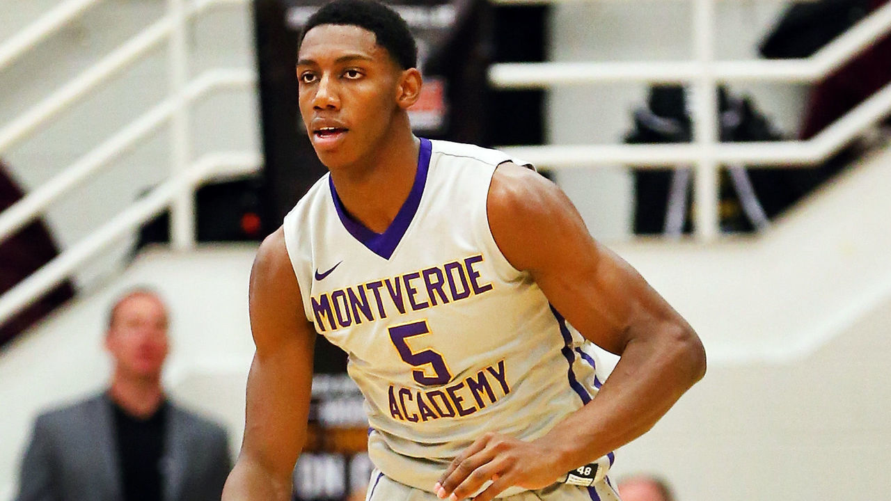 SPRINGFIELD, MA - JANUARY 15: R.J. Barrett #5 of Montverde Academy dribbles in a game against Mater Dei High School during the 2018 Spalding Hoophall Classic at Blake Arena at Springfield College on January 15, 2018 in Springfield, Massachusetts.