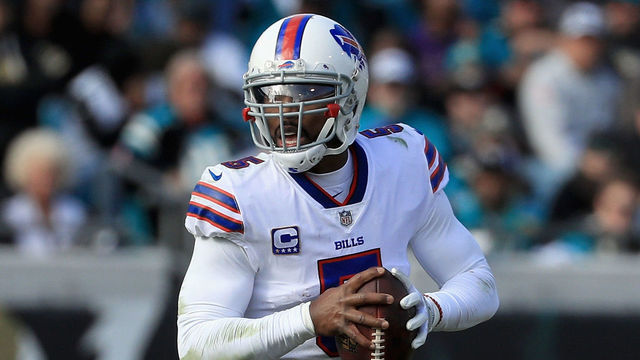 JACKSONVILLE, FL - JANUARY 07: Quarterback Tyrod Taylor #5 of the Buffalo Bills rolls out to pass in the third quarter against the Jacksonville Jaguars during the AFC Wild Card Playoff game at EverBank Field on January 7, 2018 in Jacksonville, Florida.